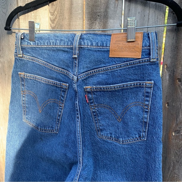 Levi’s Ribcage Straight Ankle Jeans Medium Wash SZ 28 - Picture 4 of 5
